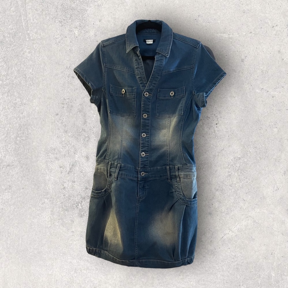 Venus Collared Denim Button-Up Dress